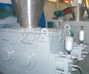 GZL係(xi)列(lie)榦(gan)灋(fa)輾(zhan)壓(ya)造粒(li)機